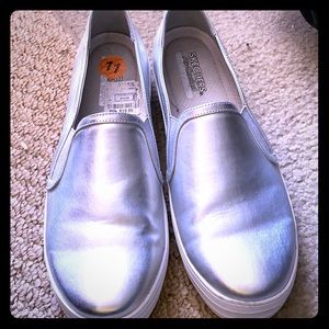 Silver Good condition Skechers